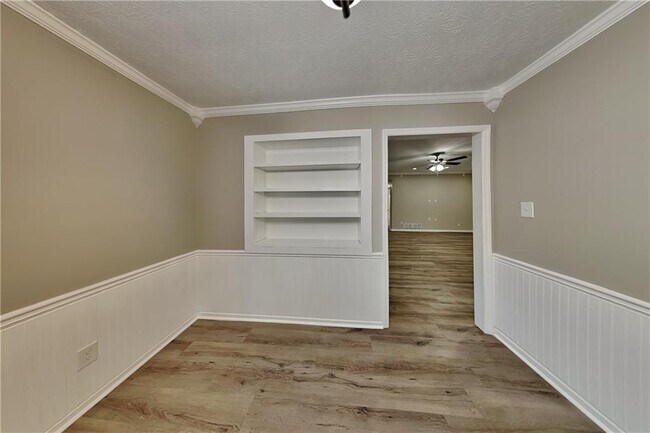 Building Photo - 1102 Canterbury Ln