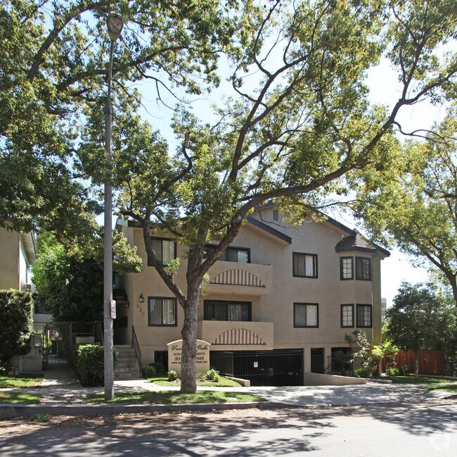 Building Photo - 430 E San Jose Ave