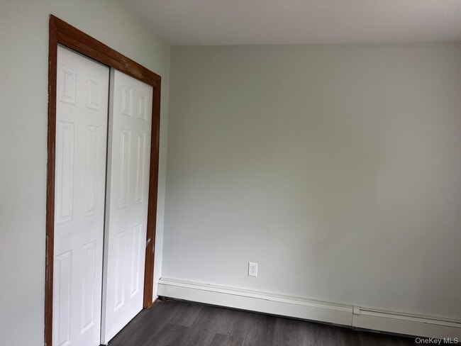 Building Photo - 218 Bayview Dr