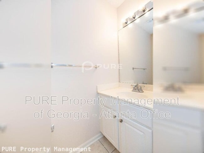 Building Photo - 3468 Chastain Glen Ln NE