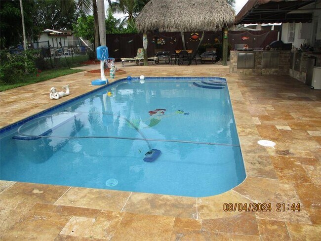 Building Photo - 9330 NW 10th St