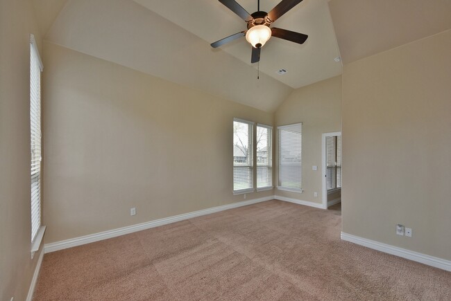 Building Photo - Spacious Luxury home in Deer Creek Schools!