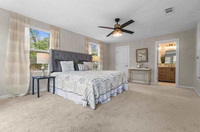 Building Photo - 2155 Hickory Trce