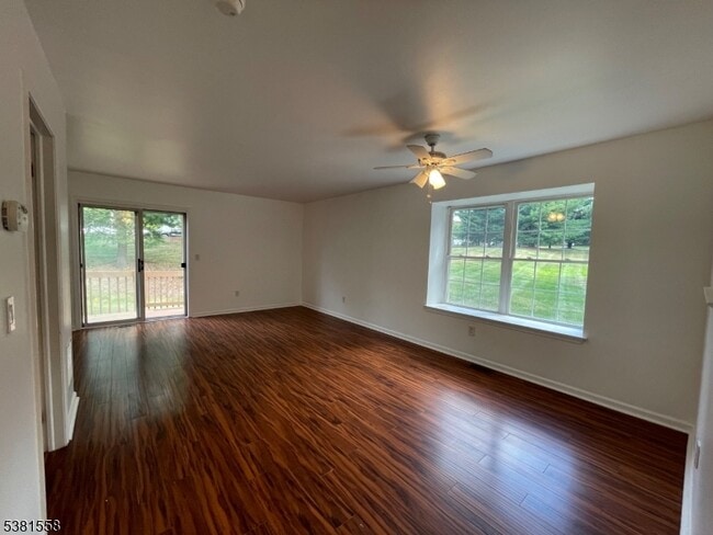 Building Photo - 608 Wedgewood Cir