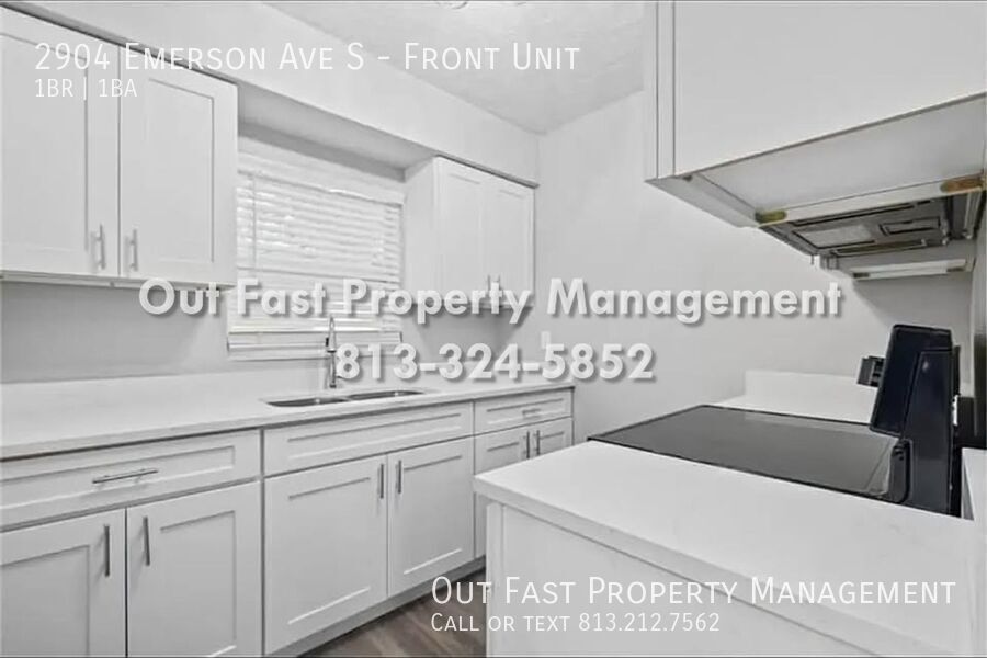 Building Photo - 2904 Emerson Ave S