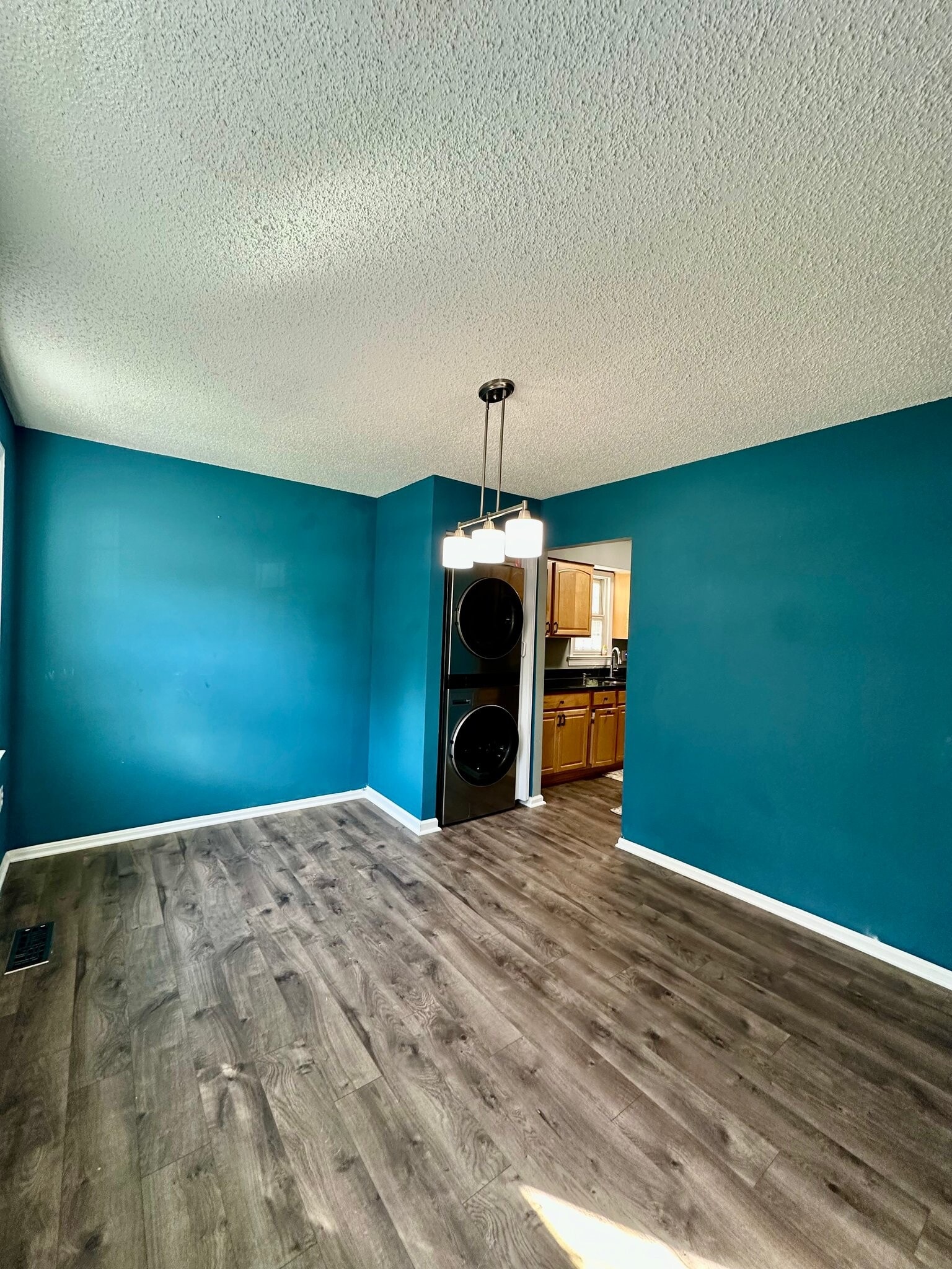 Building Photo - 3070 Tecumseh Ct