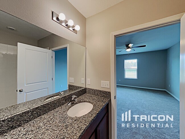 Building Photo - 12719 Hampton Hill Dr