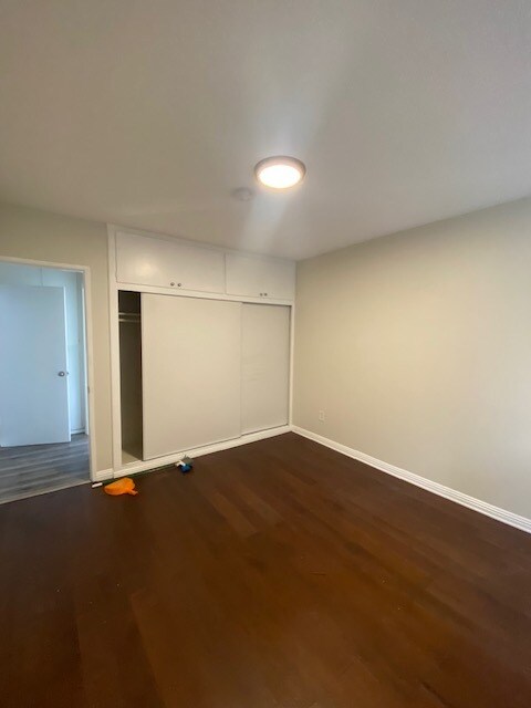 Building Photo - 626 E Chevy Chase Dr