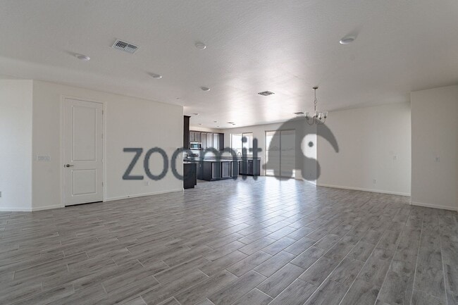 Building Photo - Coming Soon  Mid May 2026!- 4bdrm 3bath - 1 acre horse property
