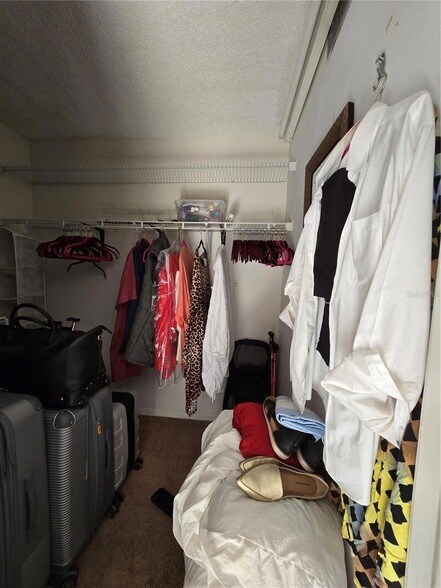 Building Photo - 105 4th Ave NE