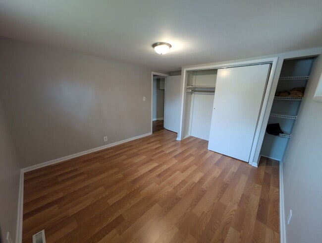 Building Photo - 216 N 9th St