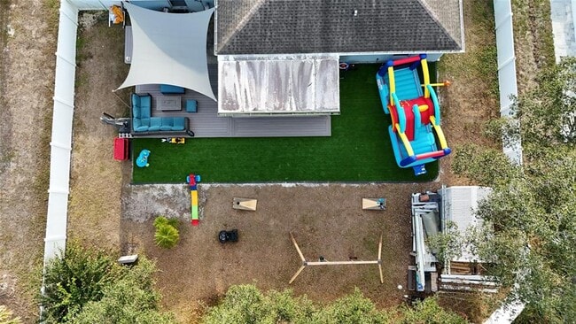 Building Photo - 3195 Mayflower Terrace