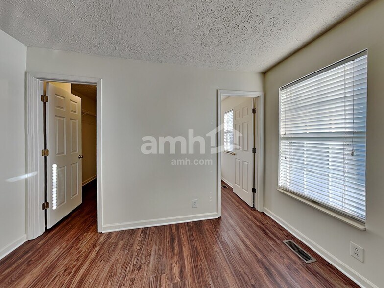 Building Photo - 4309 Chesney Glen Dr