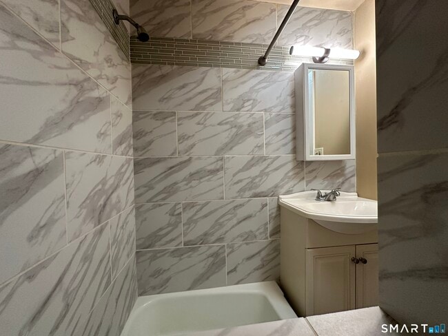 Building Photo - 11 West St