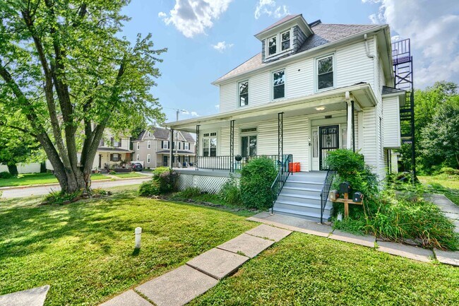 Building Photo - 5510 Edna Ave