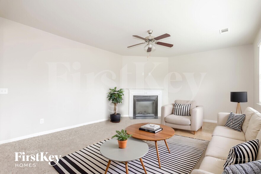 Building Photo - 1247 Heartwood Ave