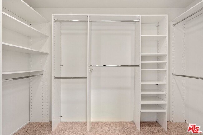 Building Photo - 24534 Stonegate Dr