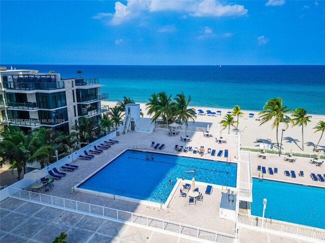 Building Photo - 2201 S Ocean Dr