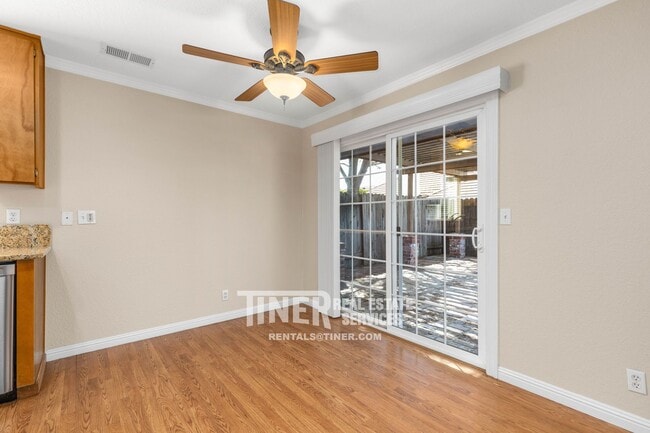 Building Photo - 8052 Phoebe Way