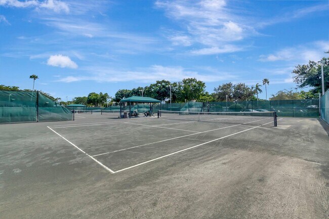 Building Photo - 6586 Southurst Terrace