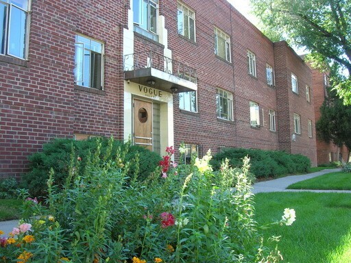 Building Photo - The Vogue Apartments