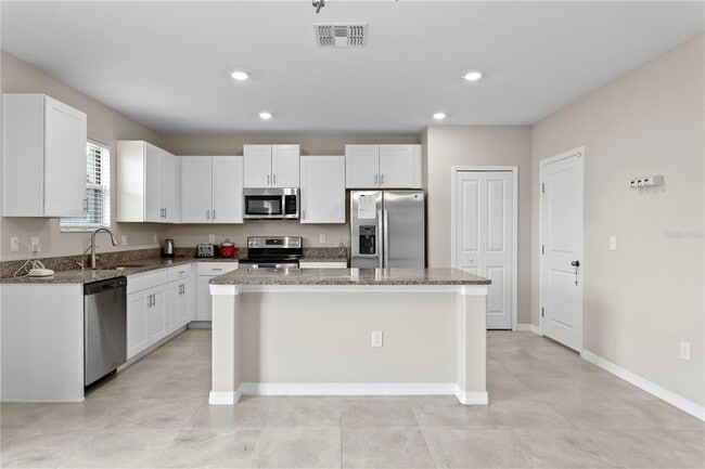 Building Photo - 7109 Paradise Island Ct