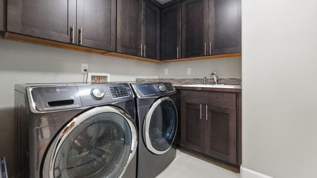 Building Photo - Bothell Home with ADU and Strong Rental Potential
