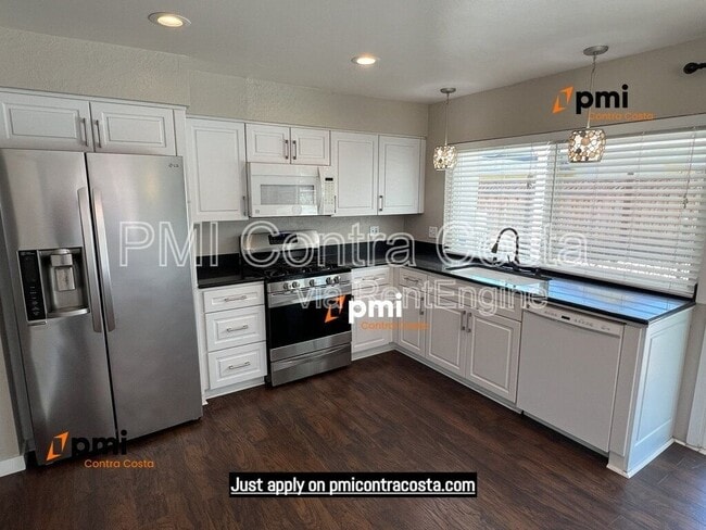 Building Photo - 2690 Waltrip Ln