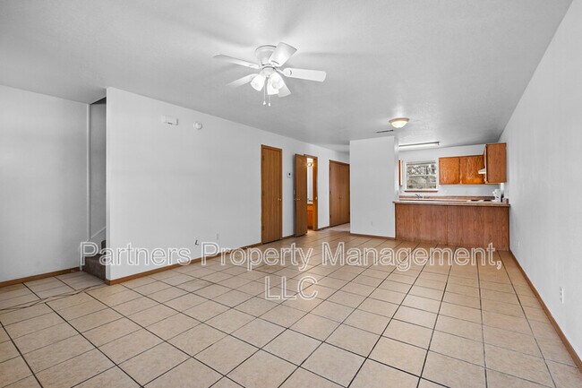 Building Photo - 888 S Curtis Ave