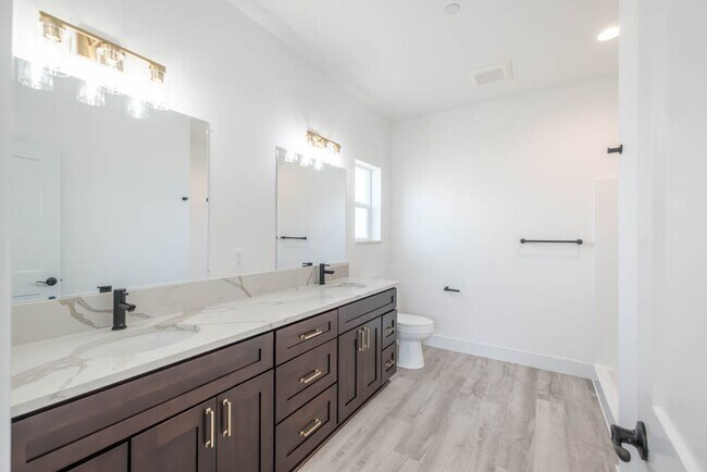 Building Photo - **MOVE-IN SPECIAL** NEW CONSTRUCTION 3BD/2BA HOME IN SILVERTON