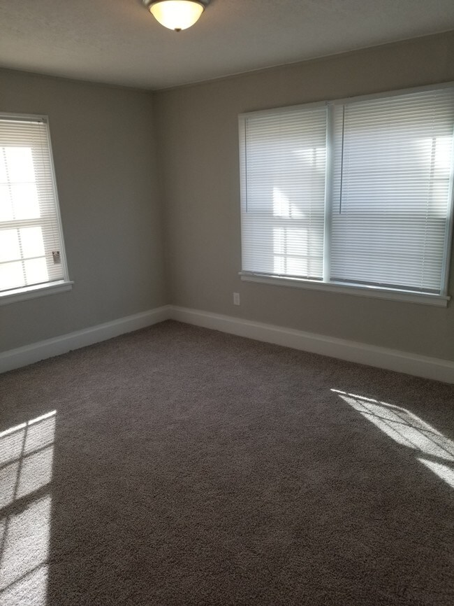 Building Photo - 3 Bedroom House for Rent in South Augusta