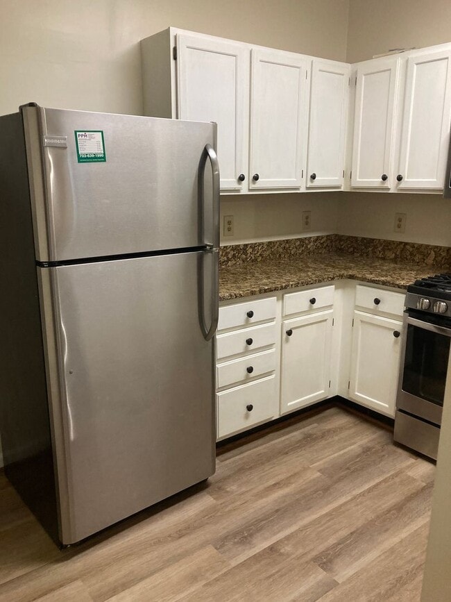 Building Photo - Beautiful 2 Bed 2 Bath Condo In Popular Oak Park Community - Water Included!