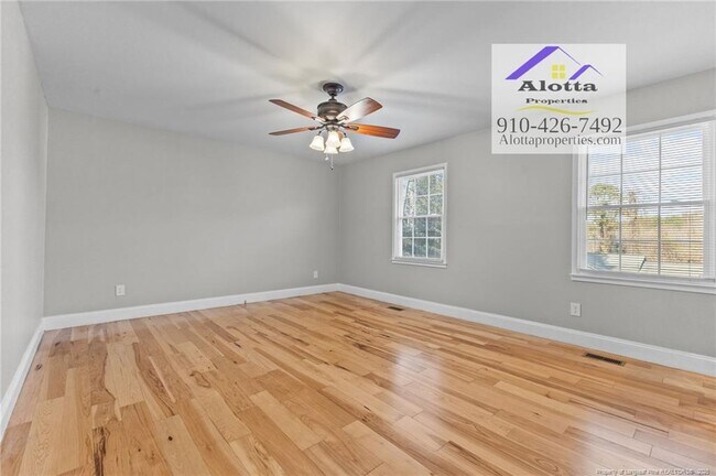 Building Photo - 1829 Spruce St