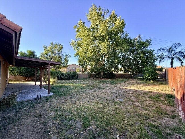 Building Photo - 4238 Brookside Dr