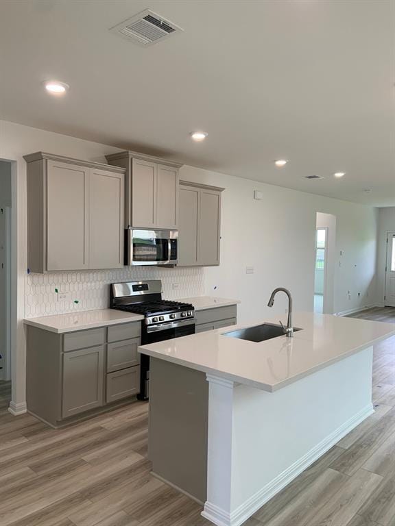 Building Photo - 152 Lime St