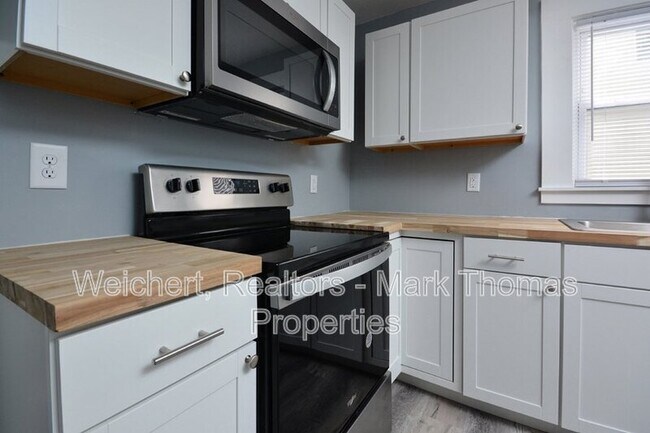 Building Photo - 216 N Guthrie Ave