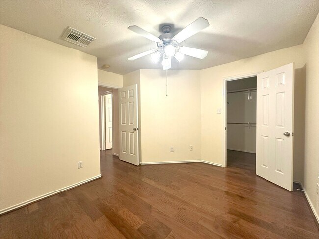 Building Photo - 254 Liriope Ct