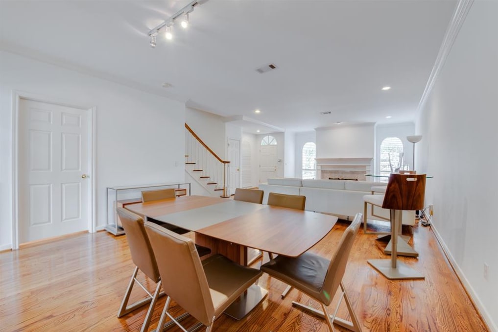 Building Photo - 2307 Huldy St