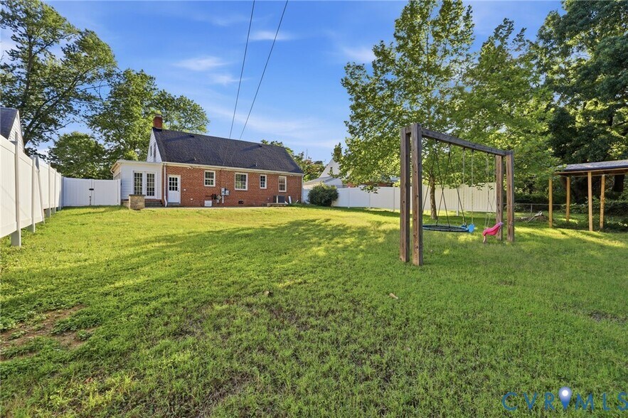Building Photo - 6412 Monument Ave