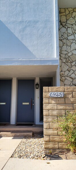 Primary Photo - 4251 W Sarah St