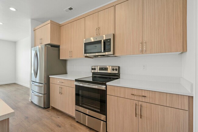 Building Photo - 904 S 850 W