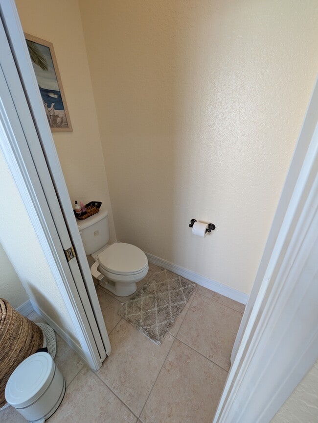 Building Photo - 718 Bunker View Dr