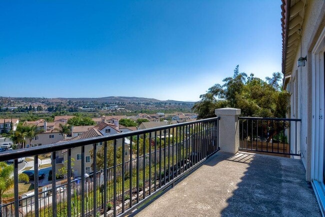 Building Photo - 5216 Topsail Dr