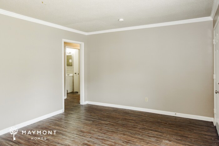 Building Photo - 1011 Hillwood Dr SW
