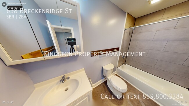 Building Photo - Gorgeous 3 Bedroom House Now Available! 1/...