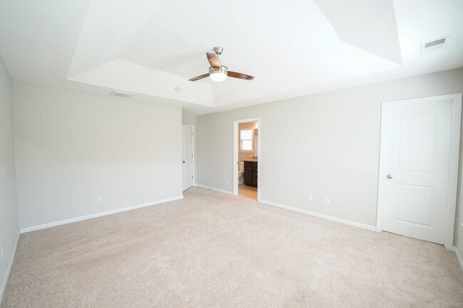 Building Photo - Coming Available!