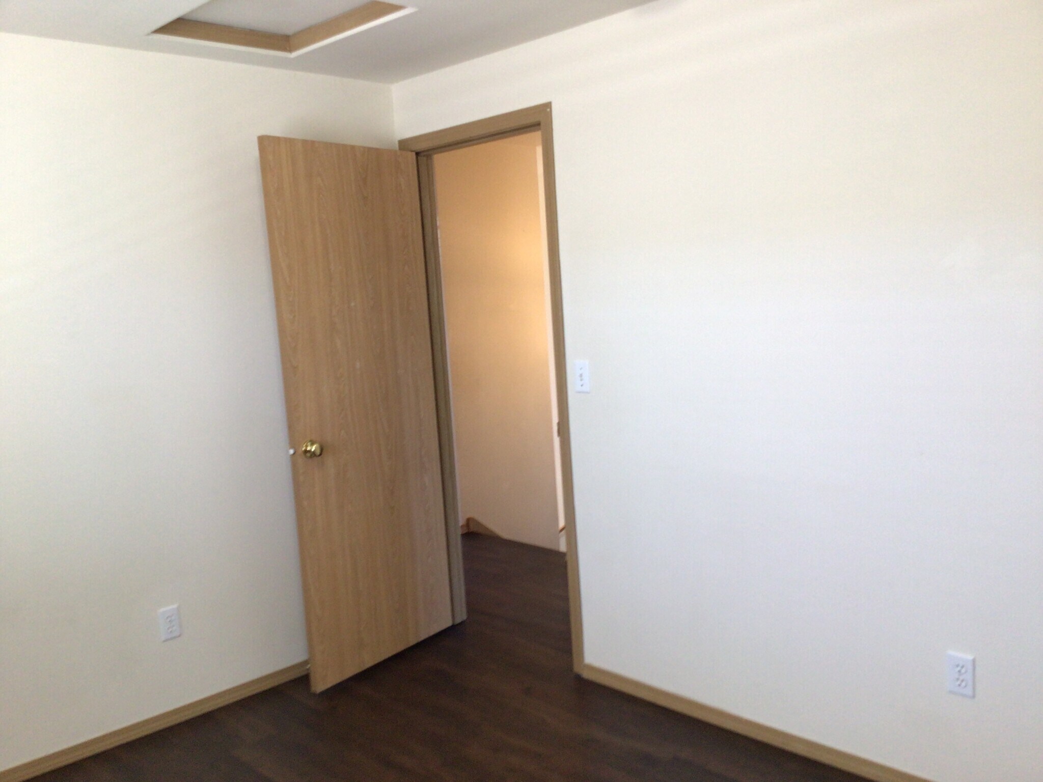 Building Photo - 19403 Valley View Dr