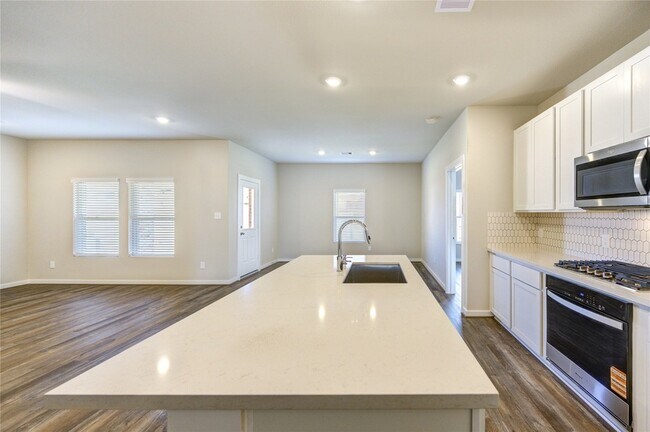 Building Photo - 6219 Lost Rdg Ln