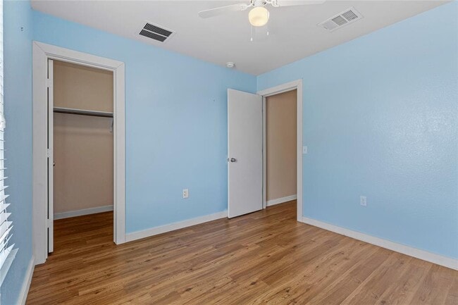 Building Photo - 9004 Berryline Cove