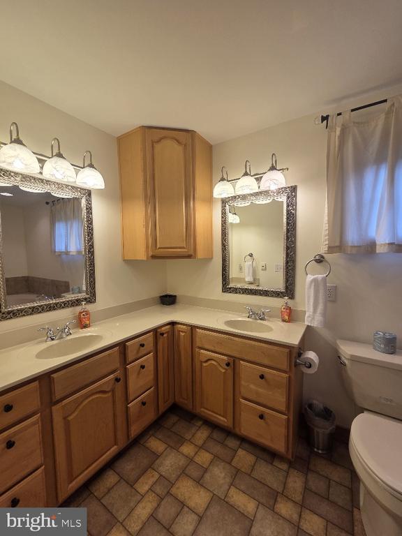 Building Photo - 6209 Stubbs Cove Ln